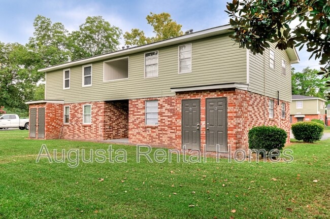 Building Photo - 325B Verdery Dr
