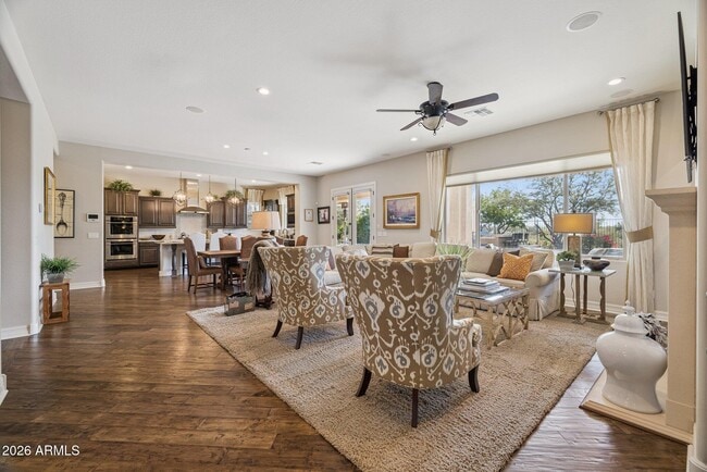 Building Photo - 5907 E Calle de Las Estrellas Rd