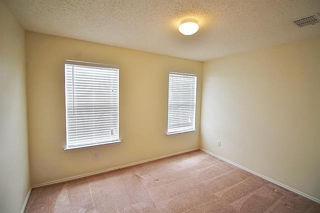 Building Photo - 2415 Mallory Ln