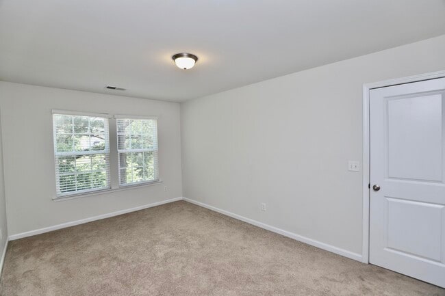 Building Photo - 1761 Nicholas Dr