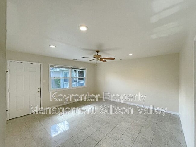 Building Photo - 1814 Woodside Rd