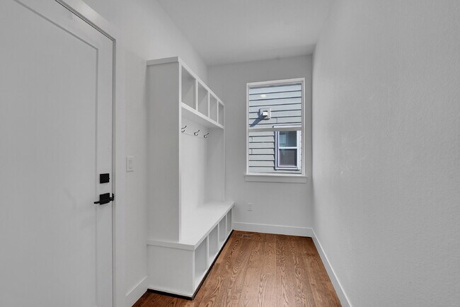 Building Photo - $3,195 - 3 Bed, 2.5 Bath Home in Thornton ...