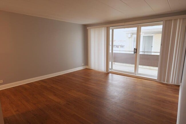 Building Photo - 12544 Fairview Ave