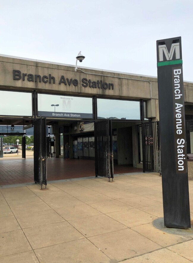 Building Photo - 5540 Lanier Ave