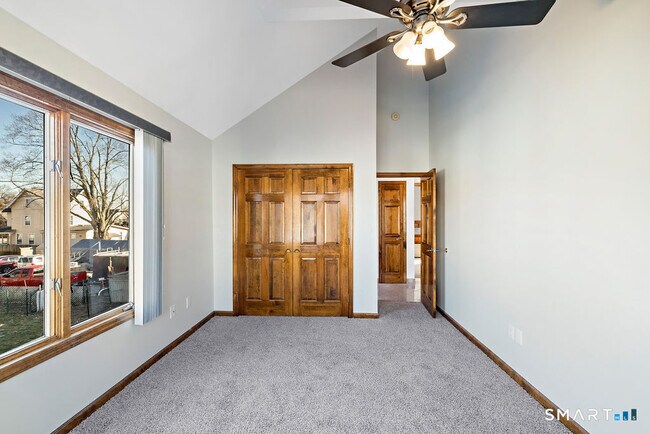 Building Photo - 14 Plymouth Ave