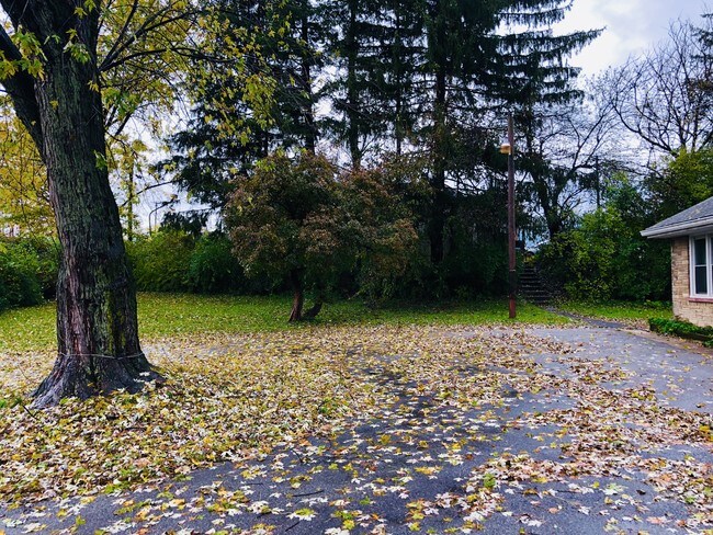 Building Photo - 999 Churchtown Rd