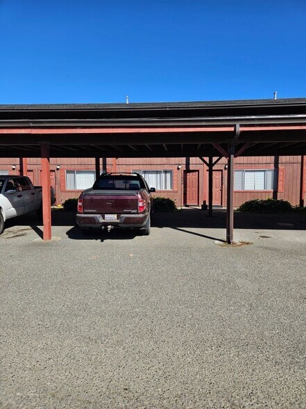 Building Photo - 1600 Fischer Ave