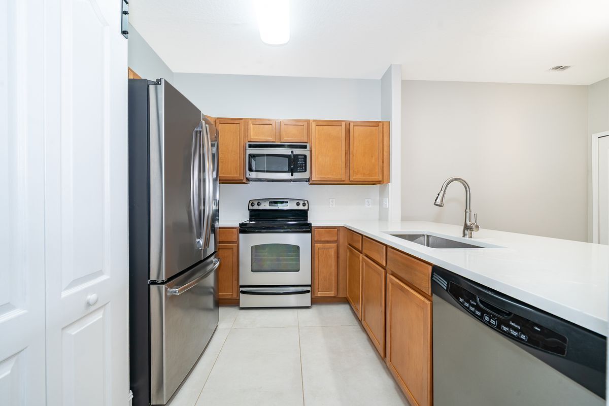 Building Photo - 2942 Rodrick Cir