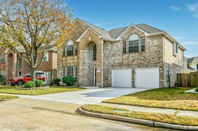 Building Photo - 815 Robins Way