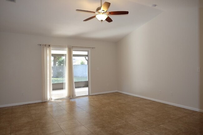 Building Photo - 96679 Commodore Point Dr