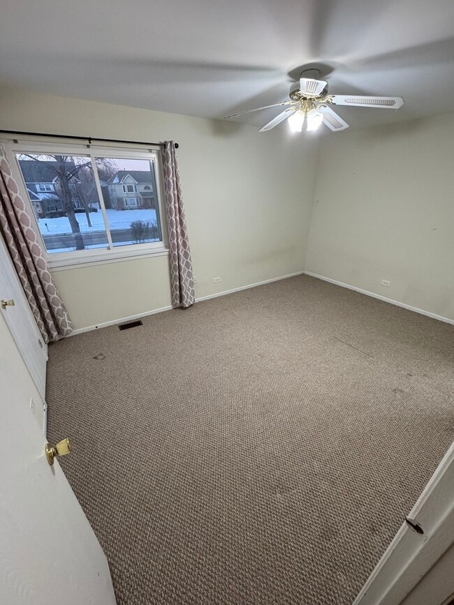 Building Photo - 448 Ferndale Ct