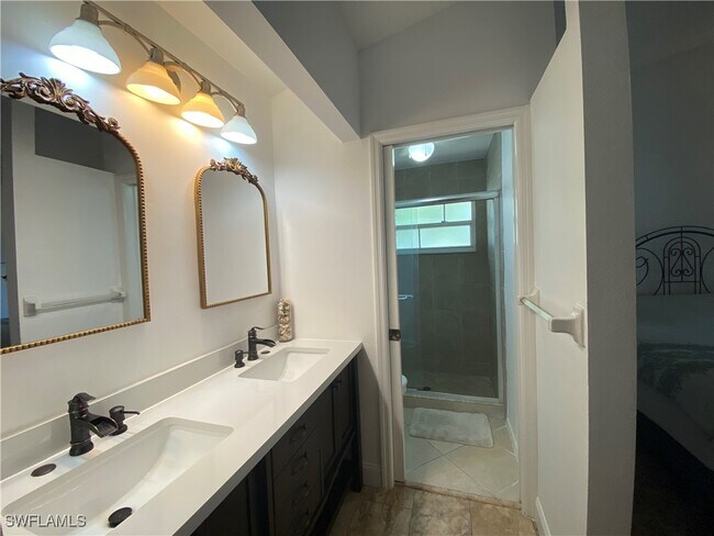 Building Photo - 14805 Crooked Pond Ct
