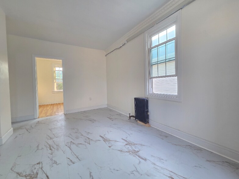 Building Photo - 1007 North Ave