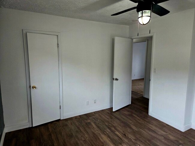 Building Photo - 1968 E 5850 S