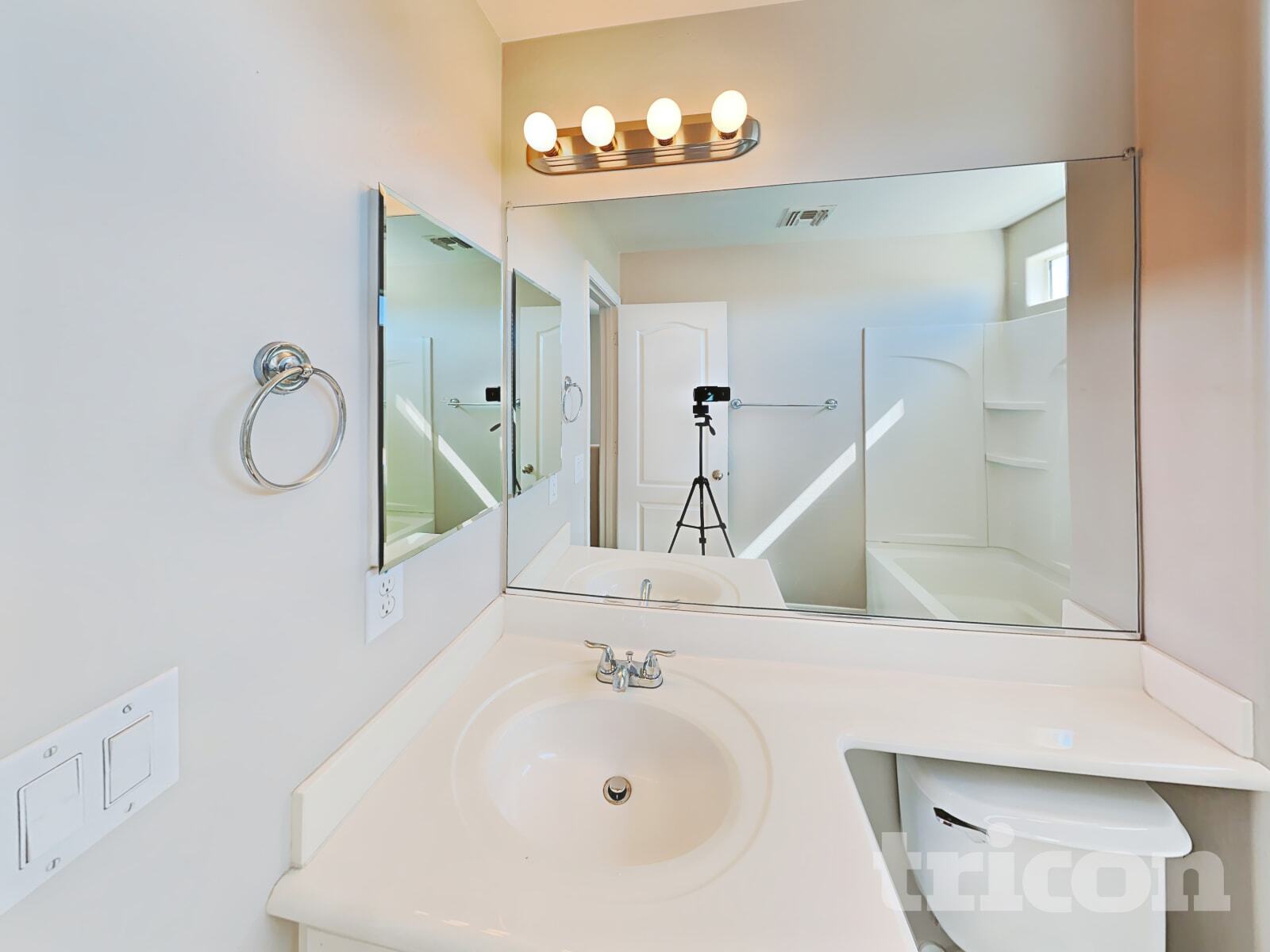 Building Photo - 4843 W Dunbar Dr