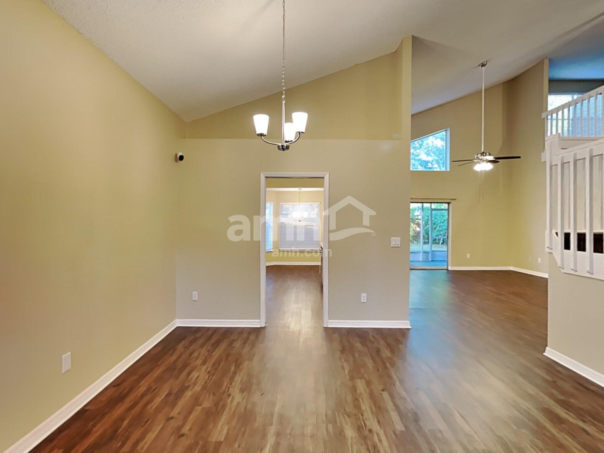 Building Photo - 119 Lancer Oak Dr