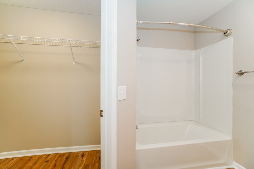 Building Photo - 3003 Chante Ct