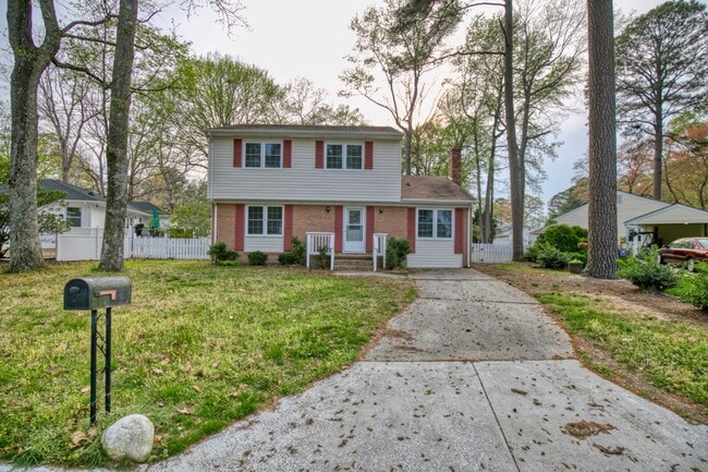 Building Photo - Great Location in Williamsburg!