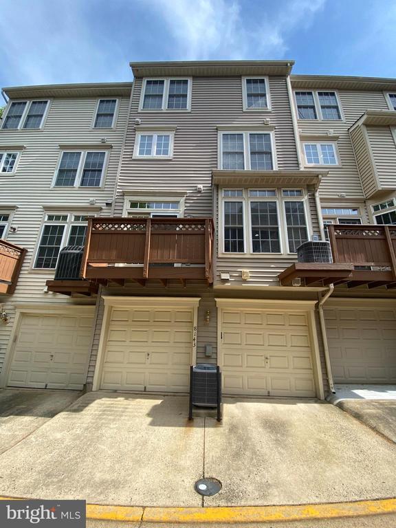 Building Photo - 8143 Skelton Cir