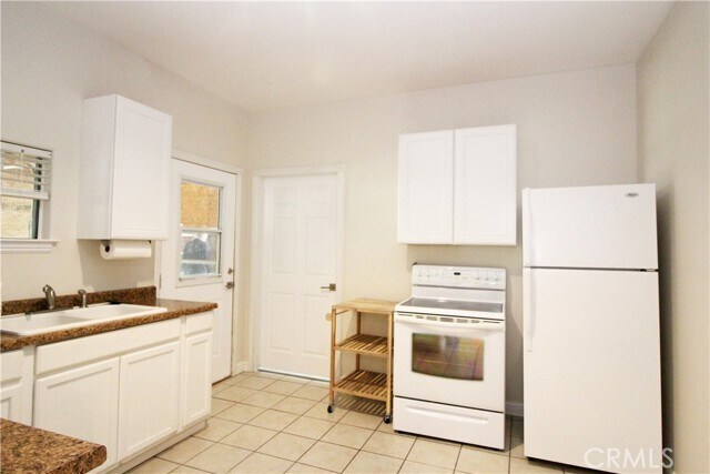 Building Photo - 18797 Vista De Montanas