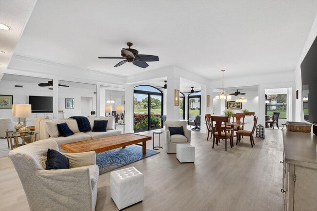 Building Photo - 3940 Back Bay Dr