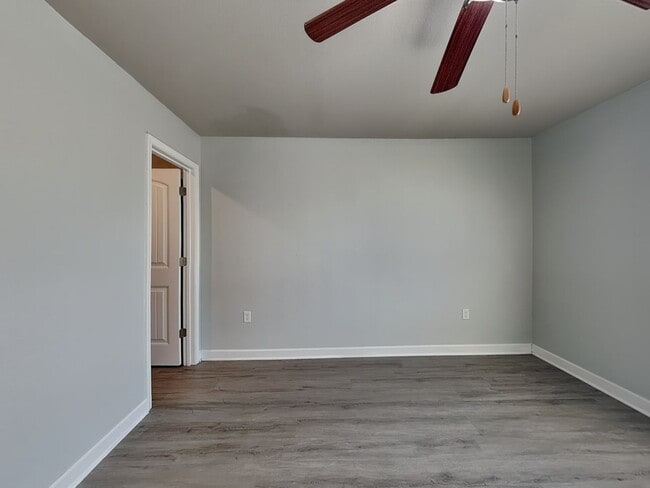 Building Photo - Charming 3-Bed, 2-Bath Home in Blue Springs