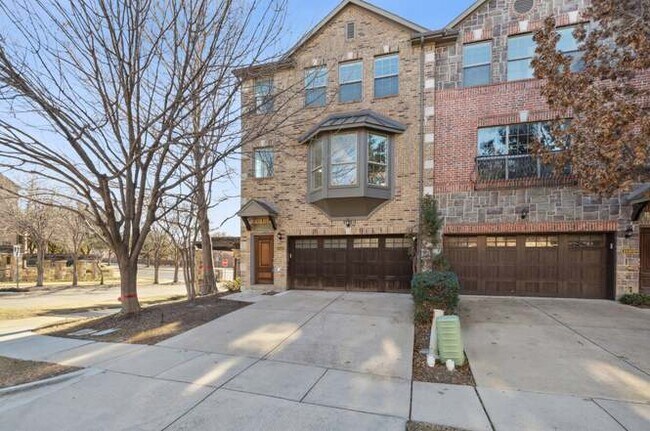 Building Photo - 1506 Biltmore Ln