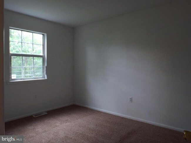 Building Photo - 5501 Rollins Ln