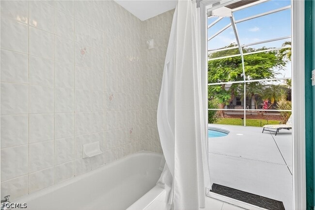 Building Photo - 2919 SW 25th St