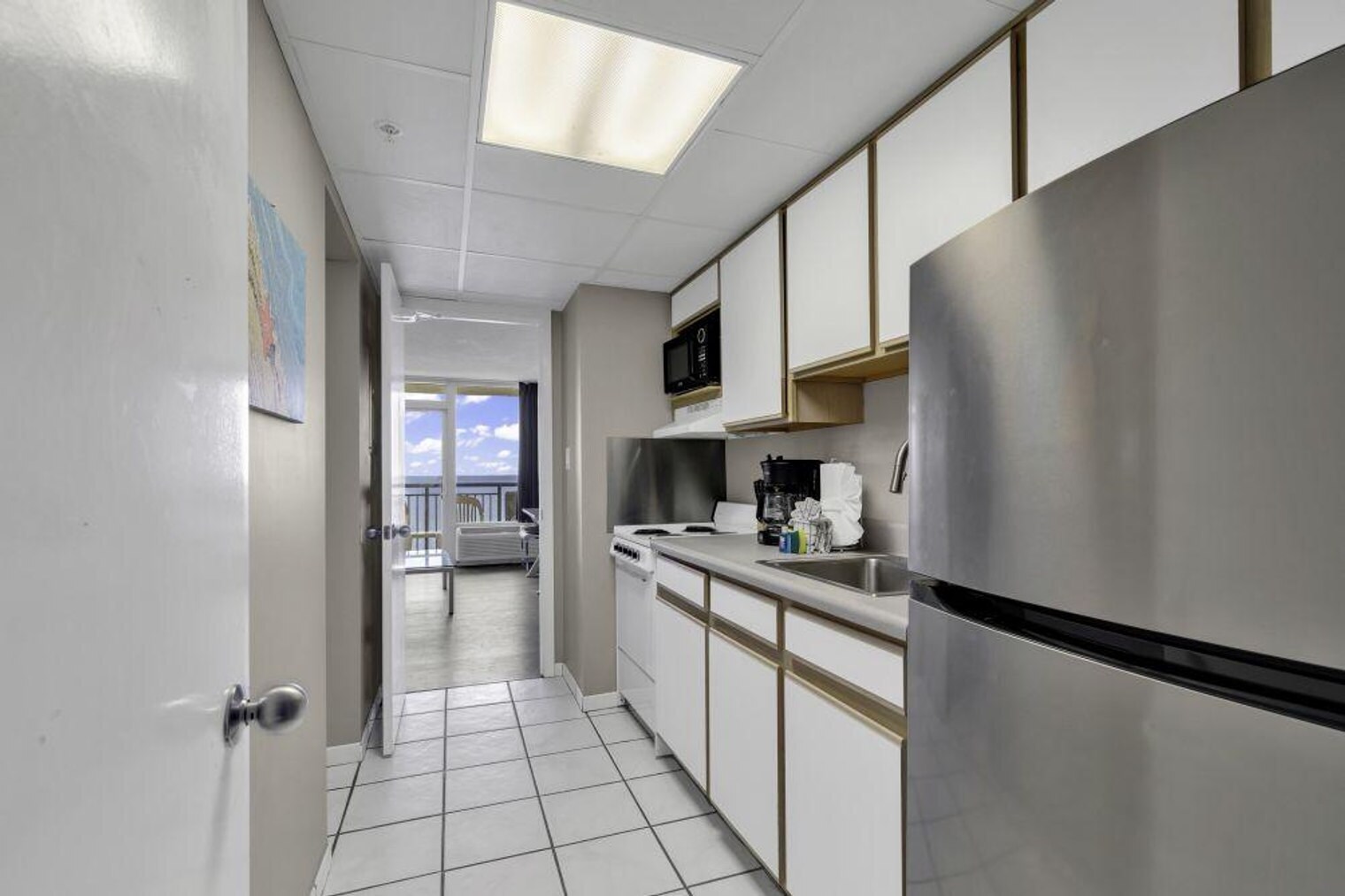 Building Photo - 2300 N Ocean Blvd