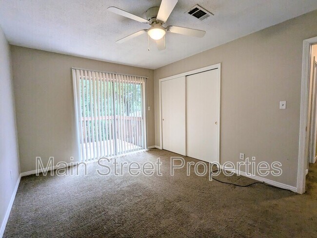 Building Photo - 6220 Lanier Dr