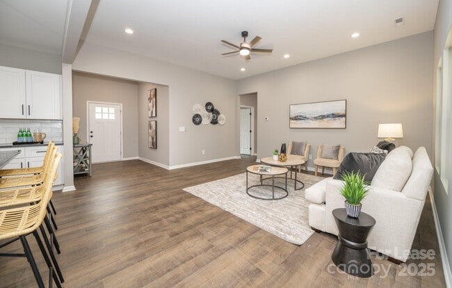 Building Photo - 117 Chavis Ln