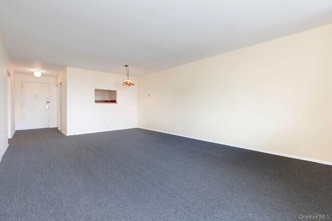 Building Photo - 1374 Midland Ave