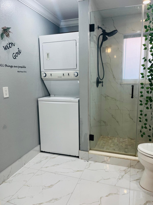 Building Photo - 16400 NW 82nd Ct