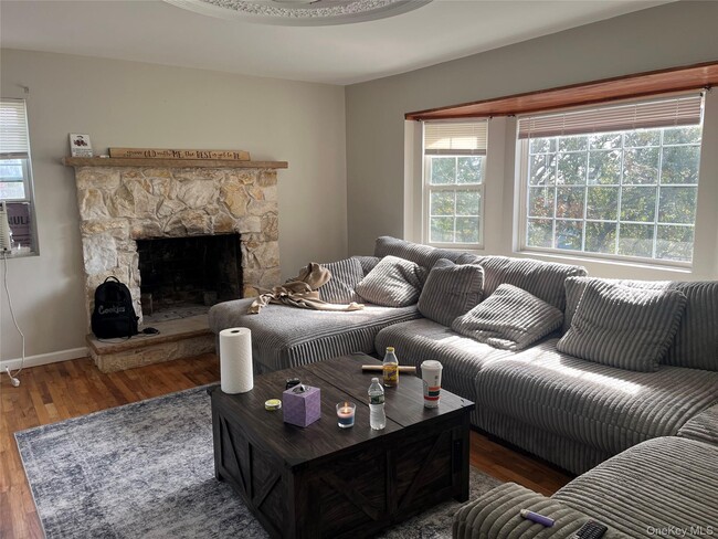 Building Photo - 39 Elder Ave