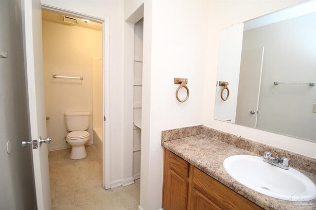 Building Photo - 5205 Charbar Dr