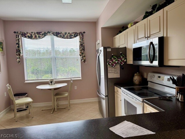 Building Photo - 10510 Amiata Way