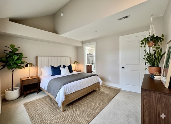 Building Photo - Luxury Townhome in Lake Oswego’s Coveted First Addition | Garage Included!