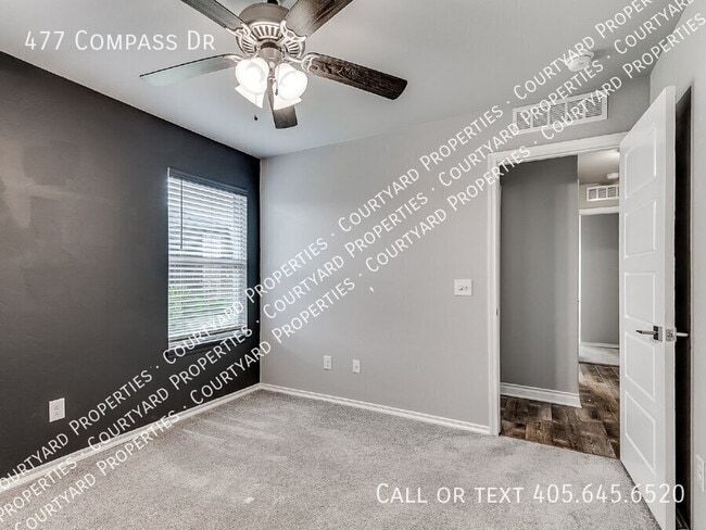 Building Photo - 477 Compass Dr