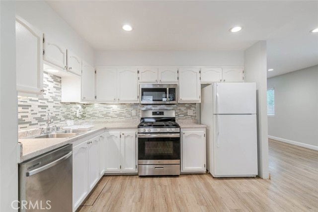 Building Photo - 6539 Coldwater Canyon Ave