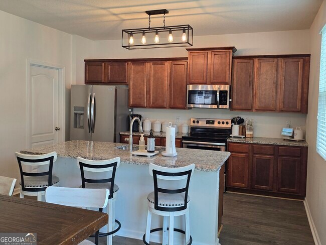 Building Photo - 101 Cedar Breeze Dr