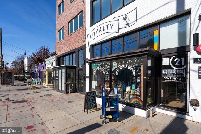 Building Photo - 4840 New Hampshire Ave NW