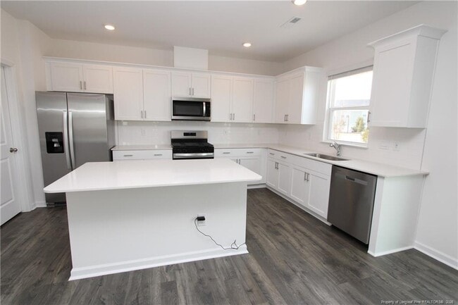 Building Photo - 100 Pantaneiro Wy