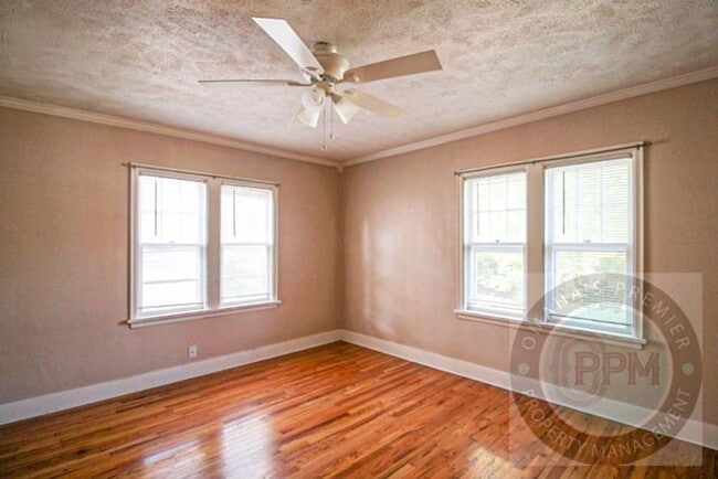Building Photo - 2 Story 3 Bedroom 2 Bathroom home in the h...