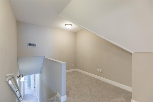 Building Photo - 4426 Sierra Sunset