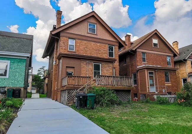 Building Photo - 355 Terrace Ave