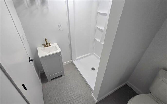 Building Photo - 4560 Friendship Ave