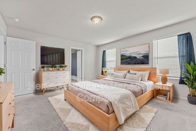 Building Photo - 7115 Mesa Cliffs