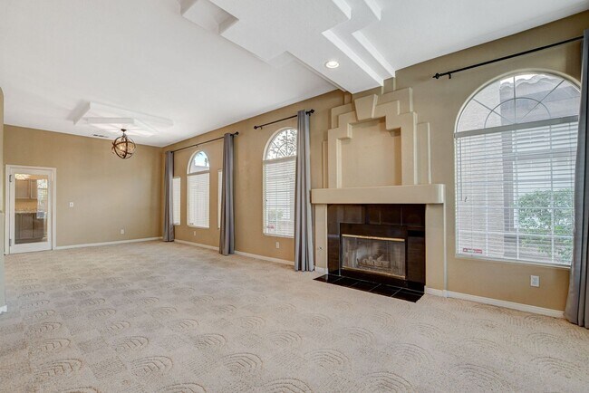 Building Photo - Luxury 5-Bedroom Guard-Gated Home with Pool, Spa & 3 En-Suite Bedrooms