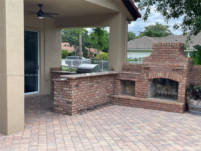 Building Photo - 3440 Carlton Ln